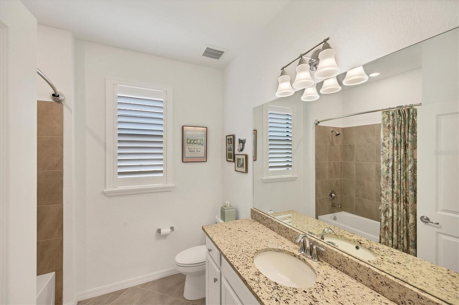 SARASOTA NATIONAL PH 13-B - Residential