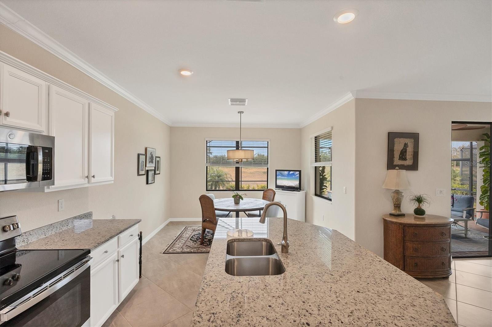SARASOTA NATIONAL PH 13-B - Residential