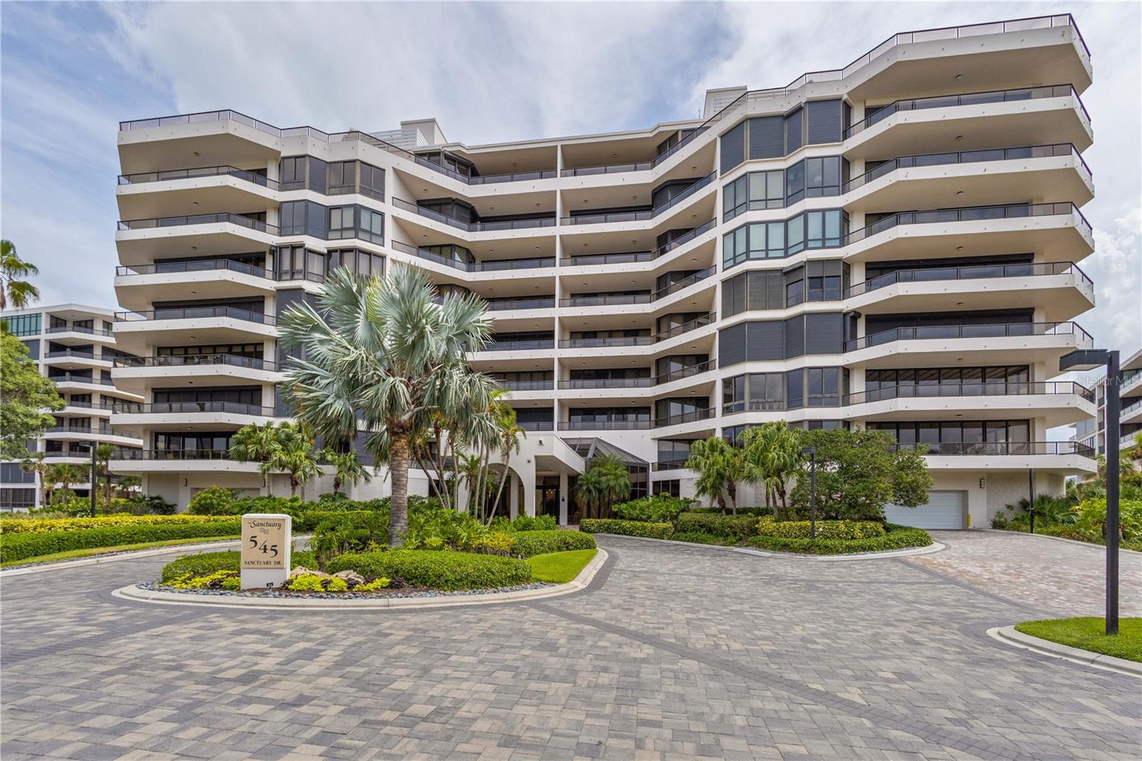 SANCTUARY III - Residential
