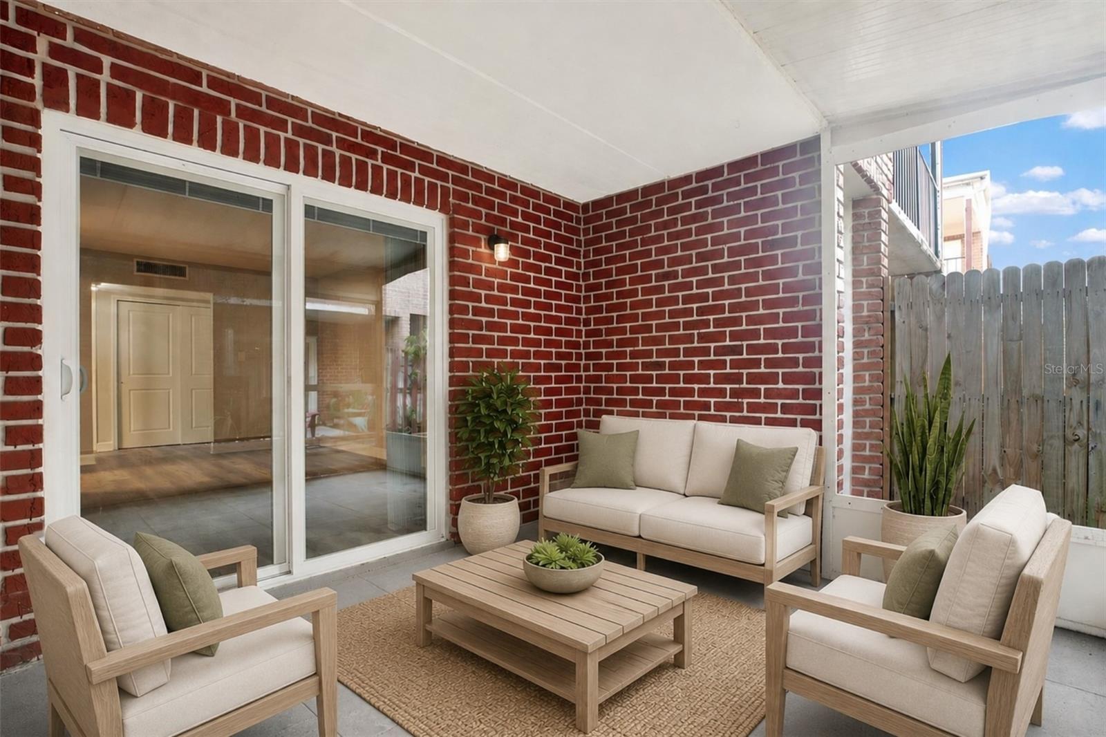 JAMESTOWN CONDO - Residential