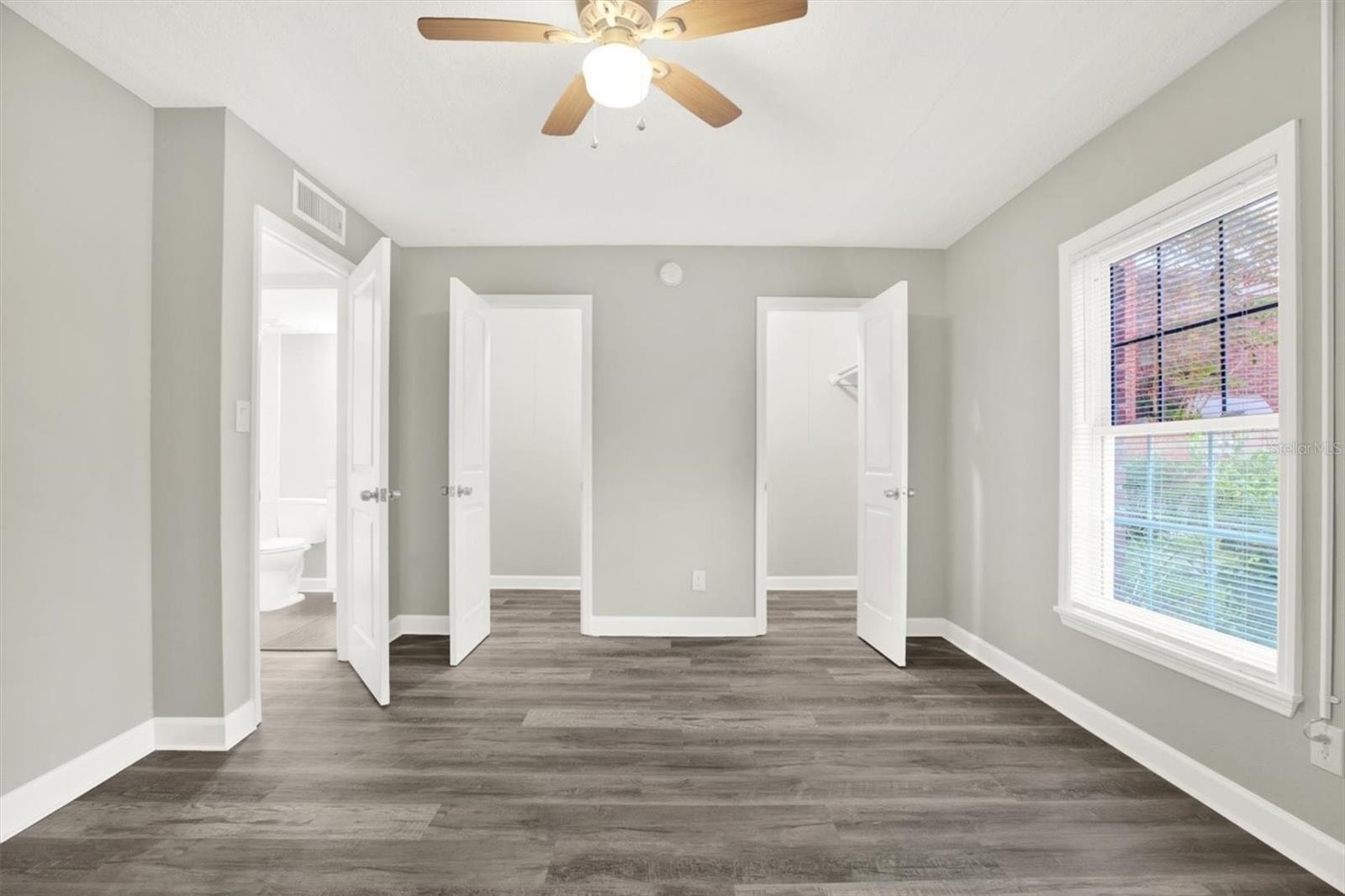 JAMESTOWN CONDO - Residential