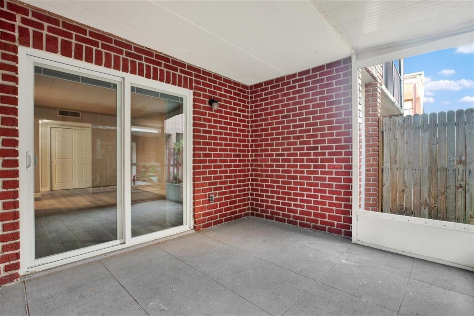 JAMESTOWN CONDO - Residential