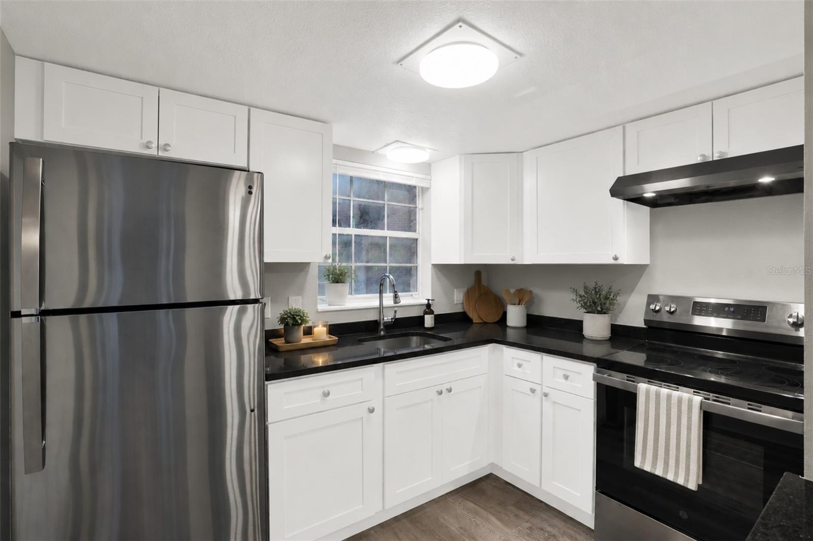 JAMESTOWN CONDO - Residential