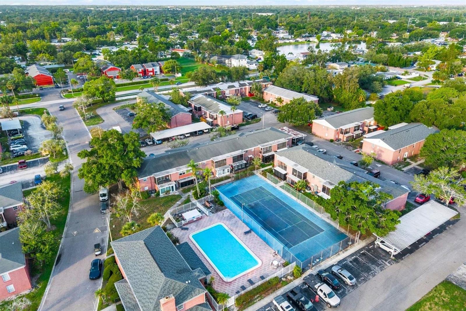 JAMESTOWN CONDO - Residential