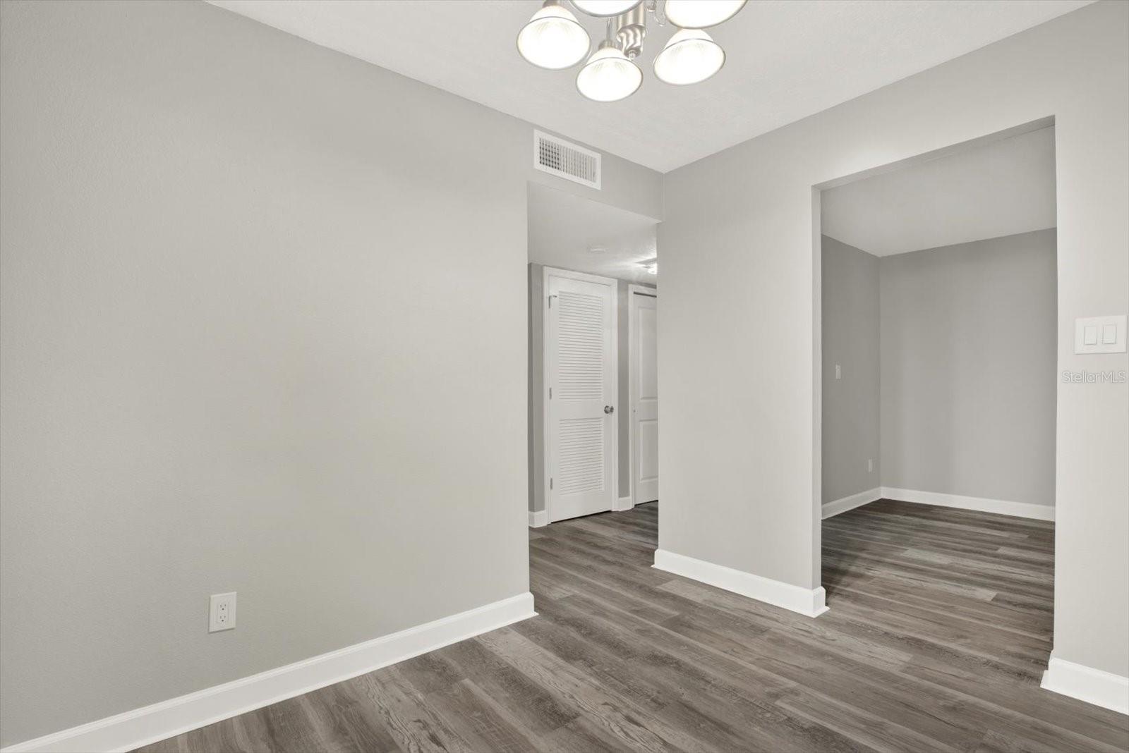 JAMESTOWN CONDO - Residential