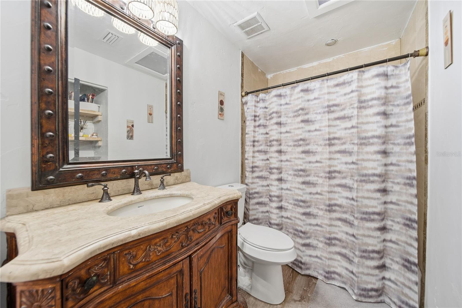 COUNTRY PLACE UNIT 5 - Residential
