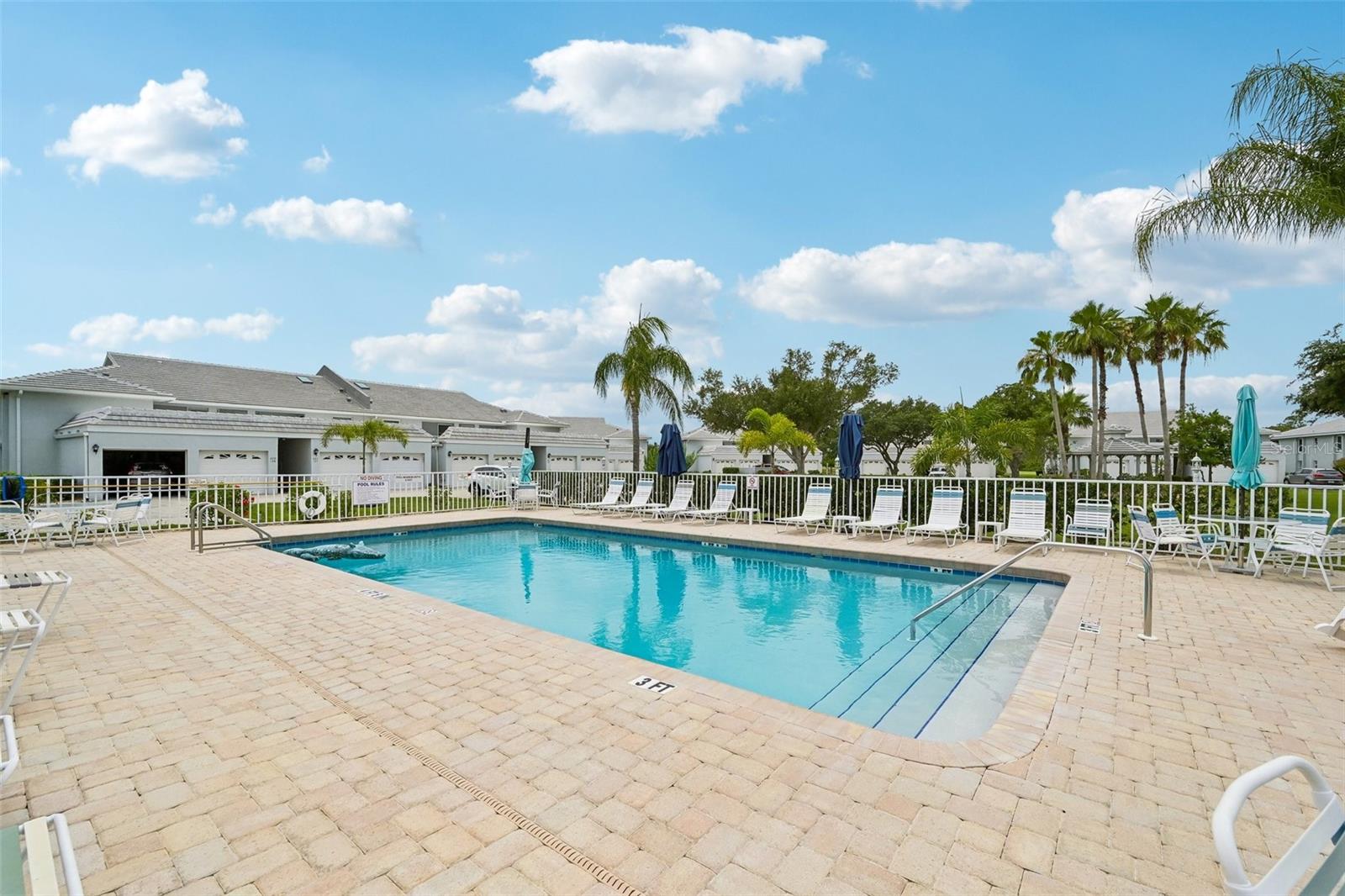 GOLF GREEN - Residential