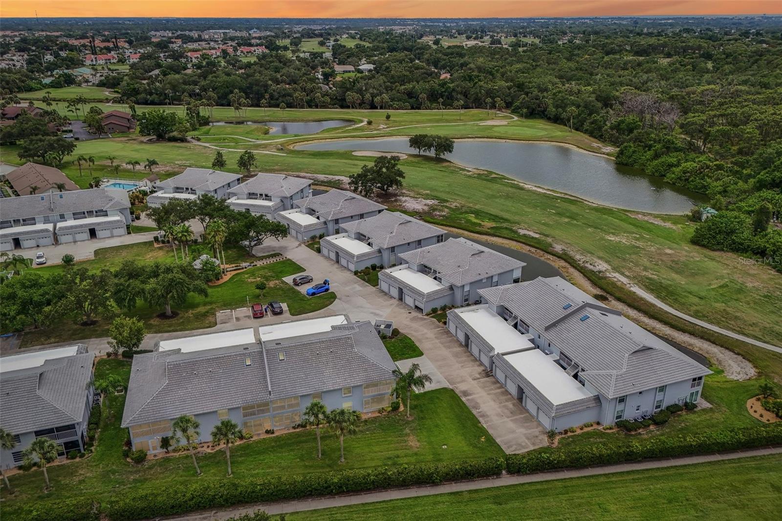GOLF GREEN - Residential