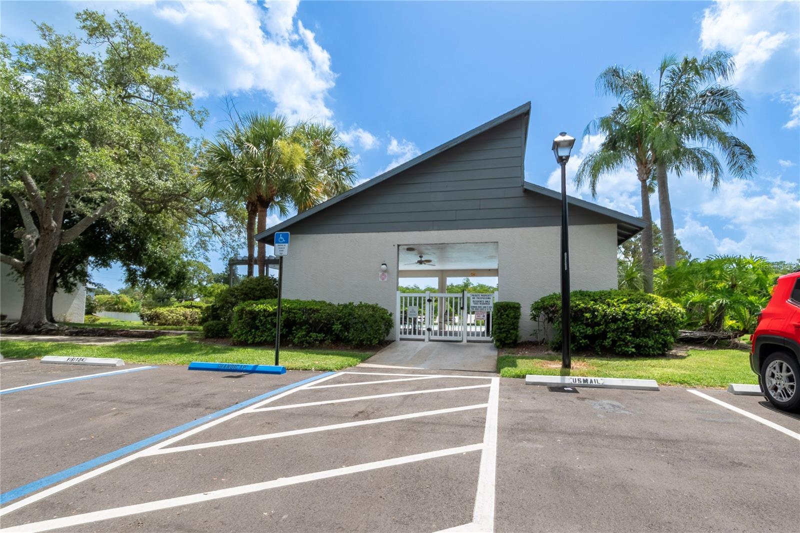 SHADOW LAKES CONDO - Residential