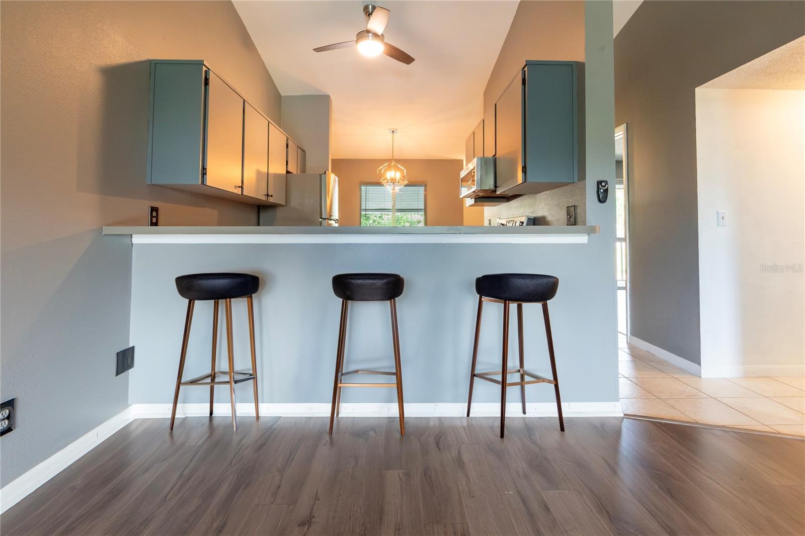 SHADOW LAKES CONDO - Residential