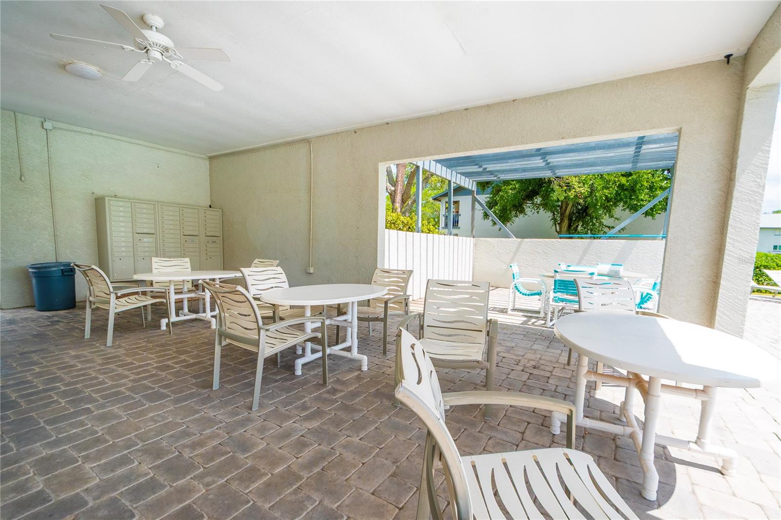 SHADOW LAKES CONDO - Residential