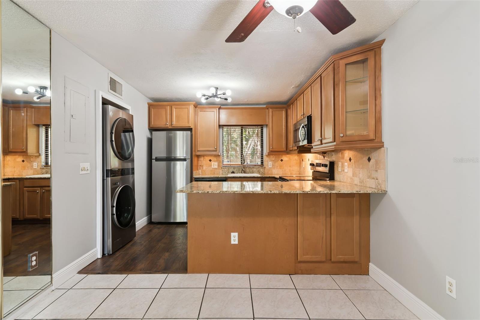 WHISPERWOOD CONDO 04 - Residential Lease