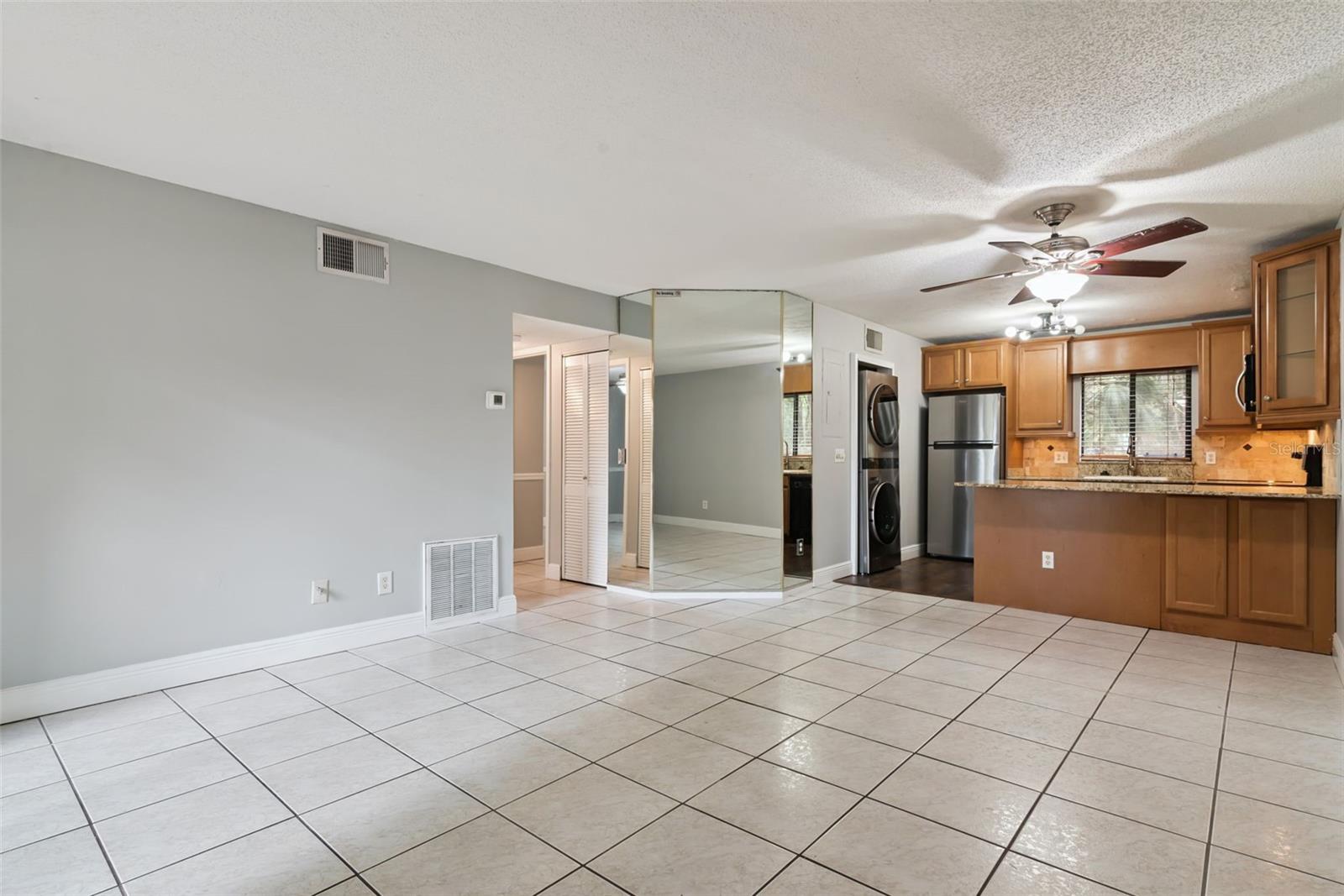WHISPERWOOD CONDO 04 - Residential Lease