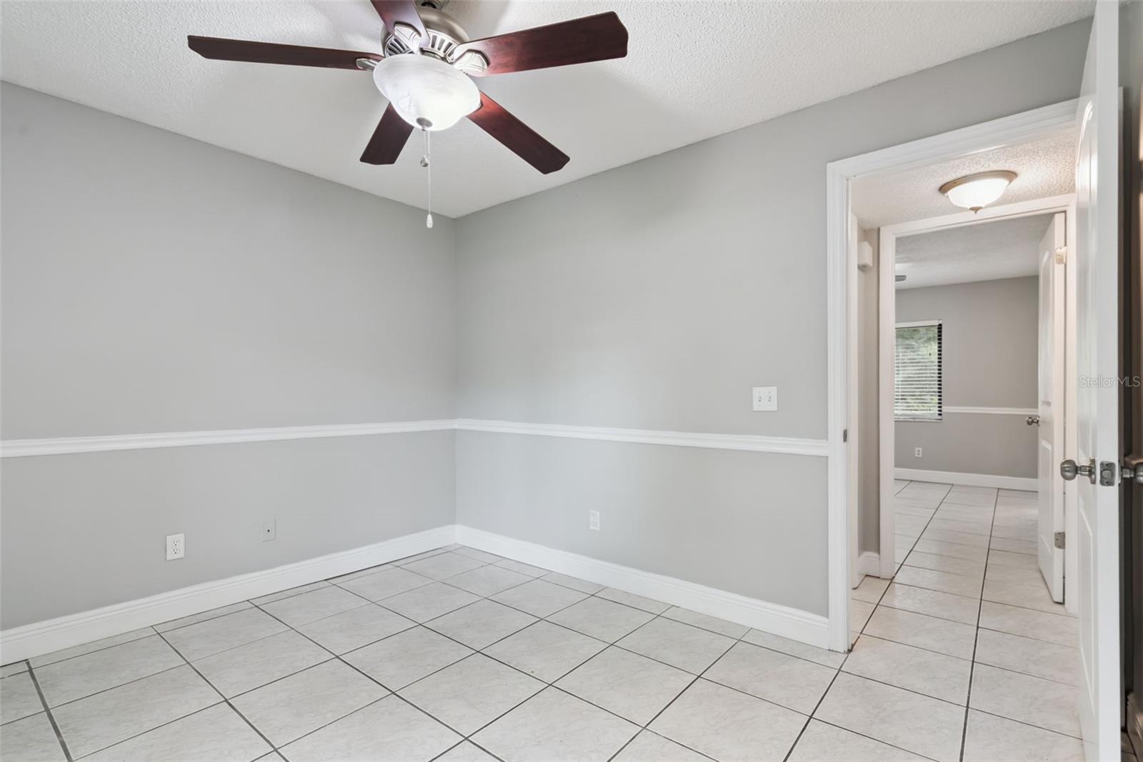 WHISPERWOOD CONDO 04 - Residential Lease