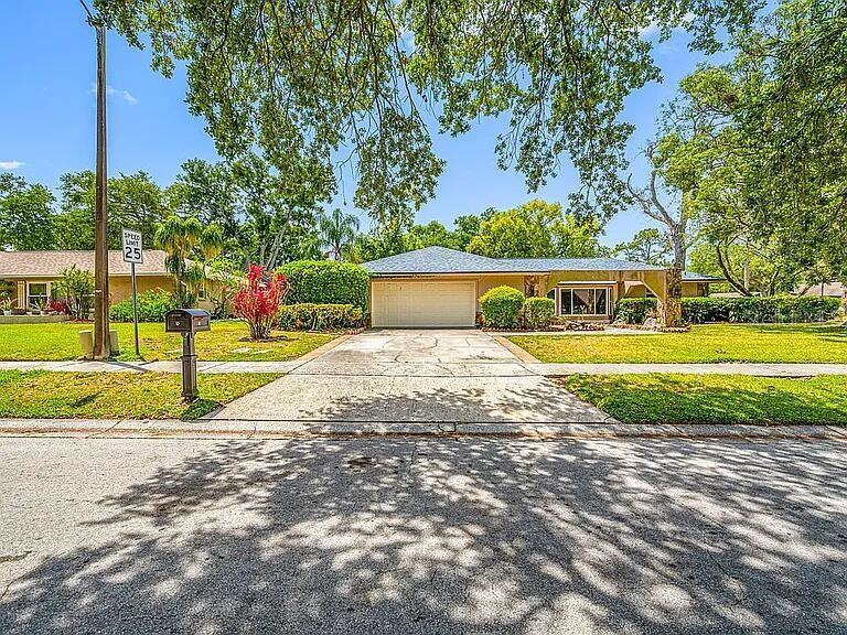 WESTLAKE VILLAGE - Residential