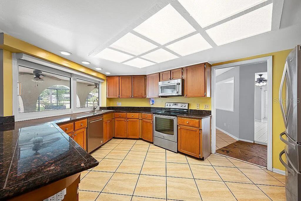 WESTLAKE VILLAGE - Residential