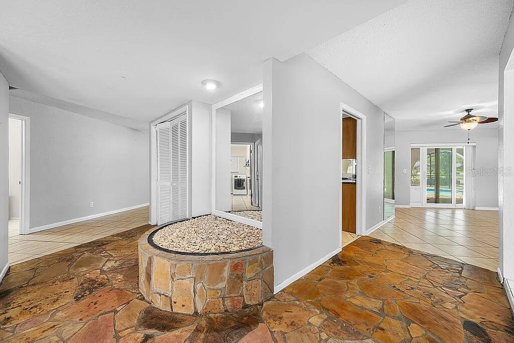 WESTLAKE VILLAGE - Residential