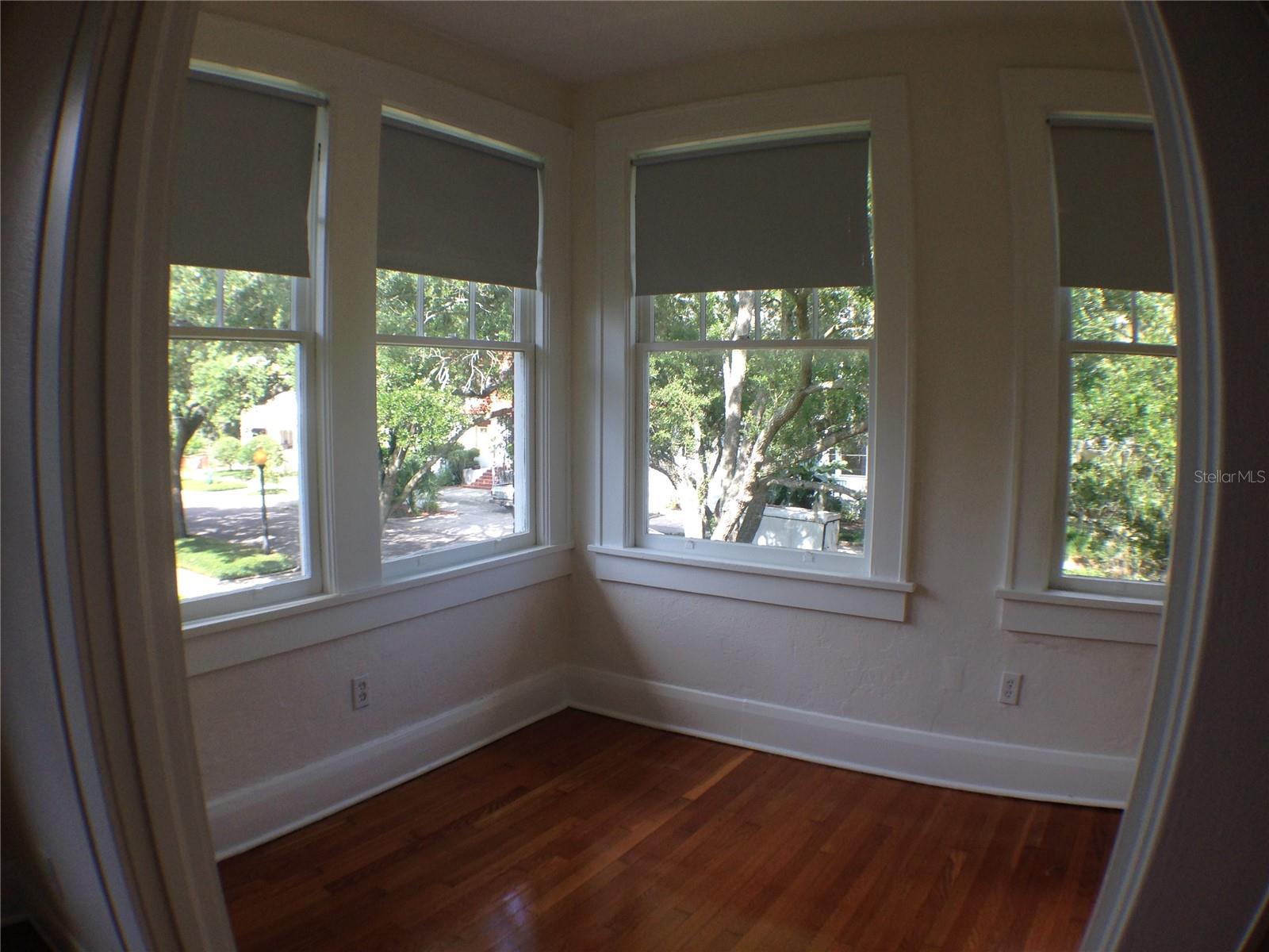 HYDE PARK WEST - Residential Lease