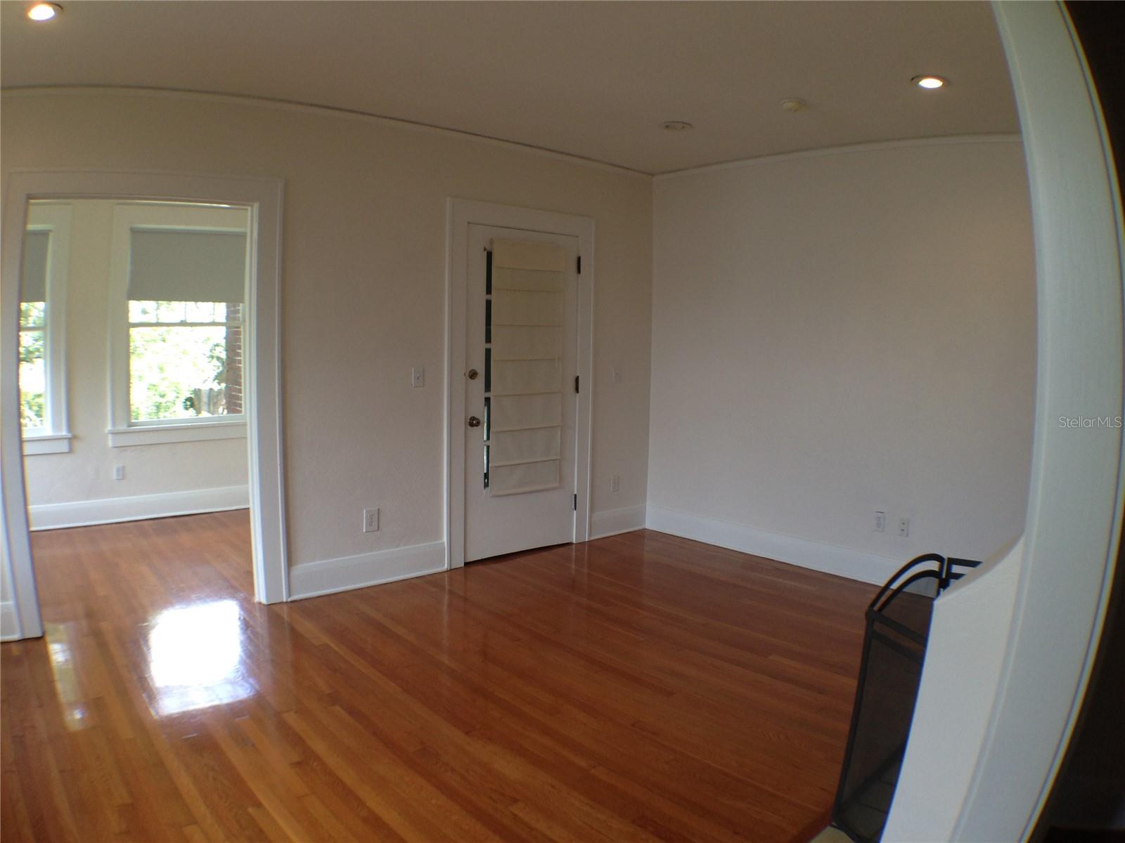 HYDE PARK WEST - Residential Lease