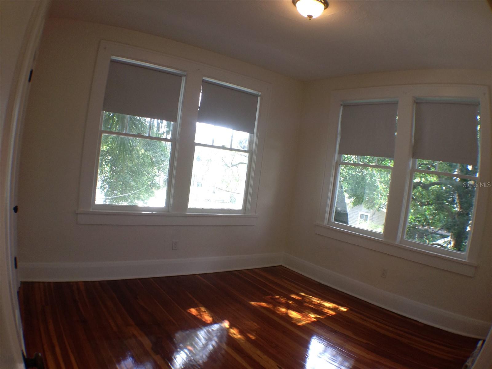 HYDE PARK WEST - Residential Lease