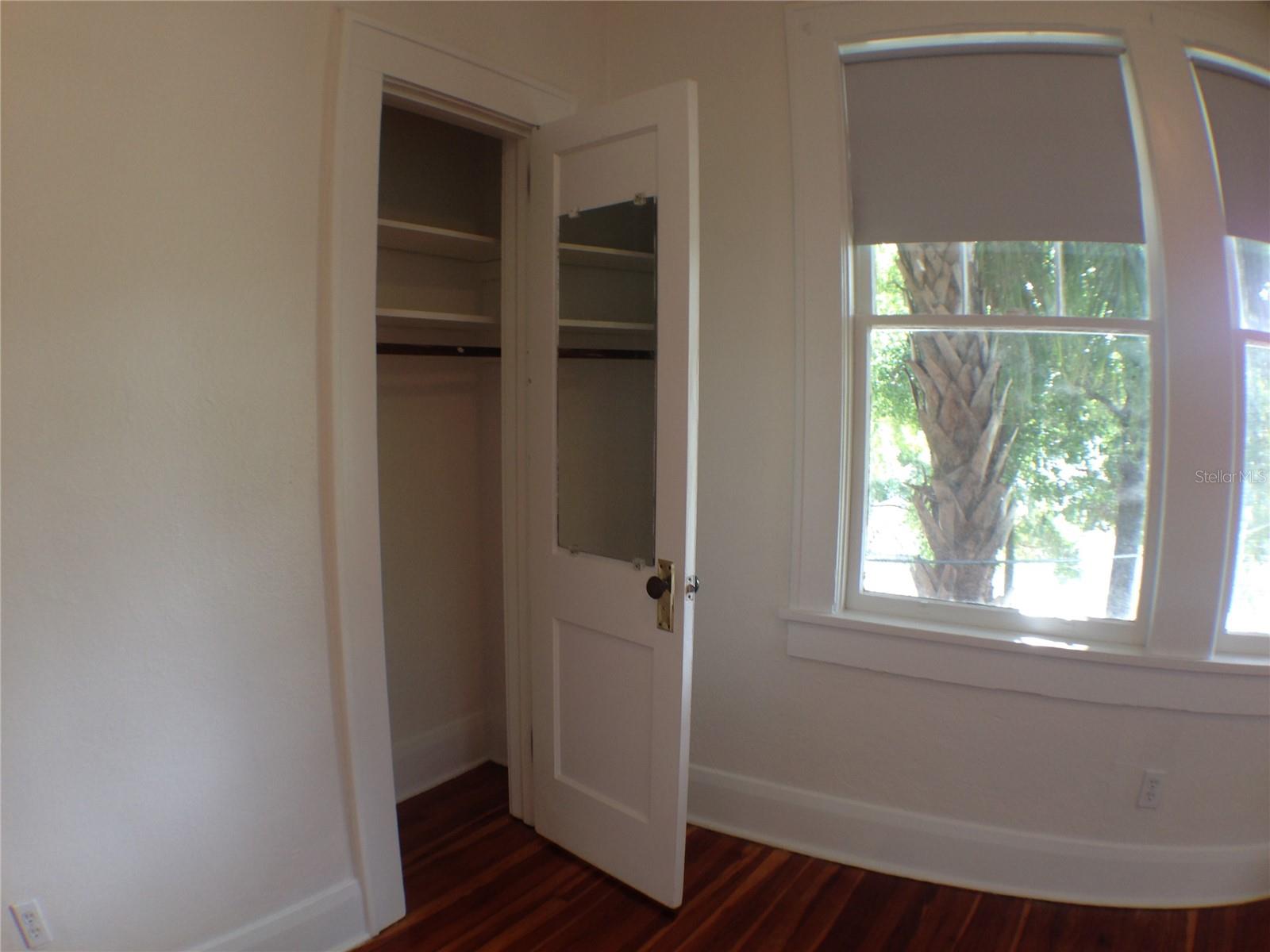HYDE PARK WEST - Residential Lease