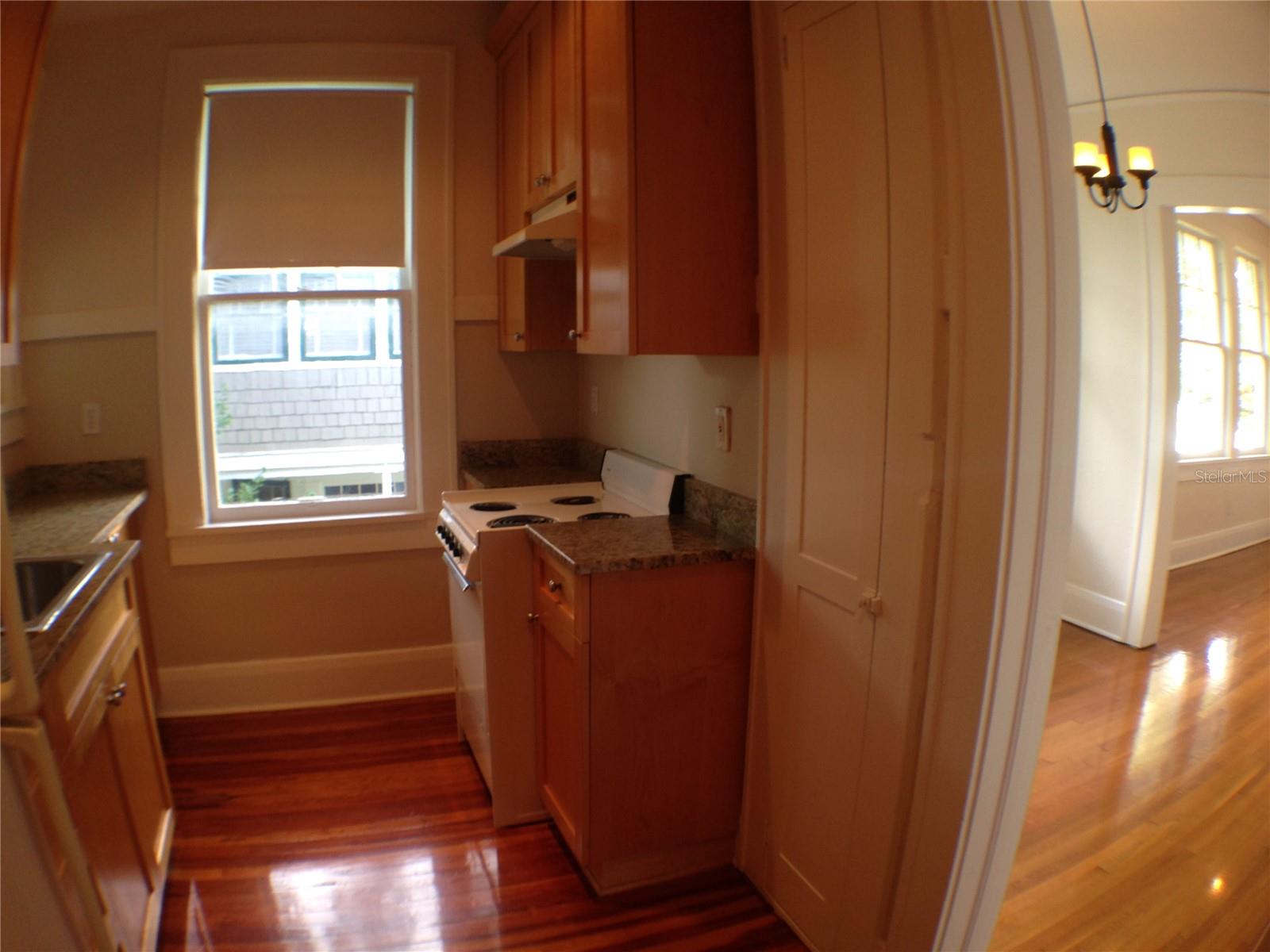 HYDE PARK WEST - Residential Lease