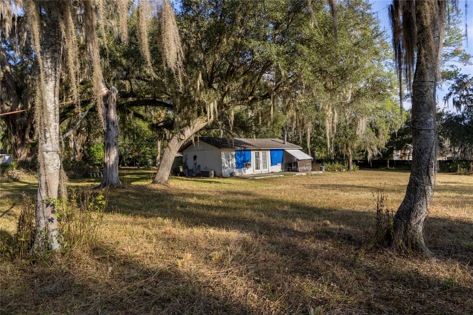 TWIN PINES - Commercial Sale