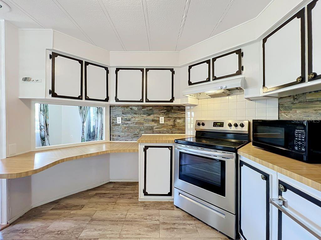 TAVARES LAKE FRANCES ESTATES UNIT 02 - Residential