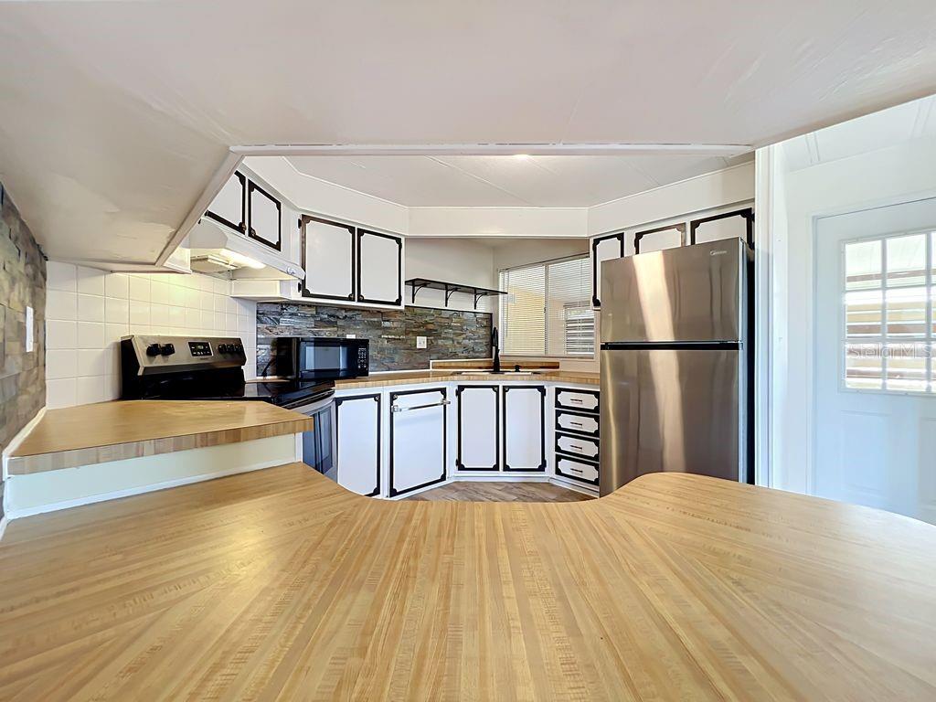 TAVARES LAKE FRANCES ESTATES UNIT 02 - Residential