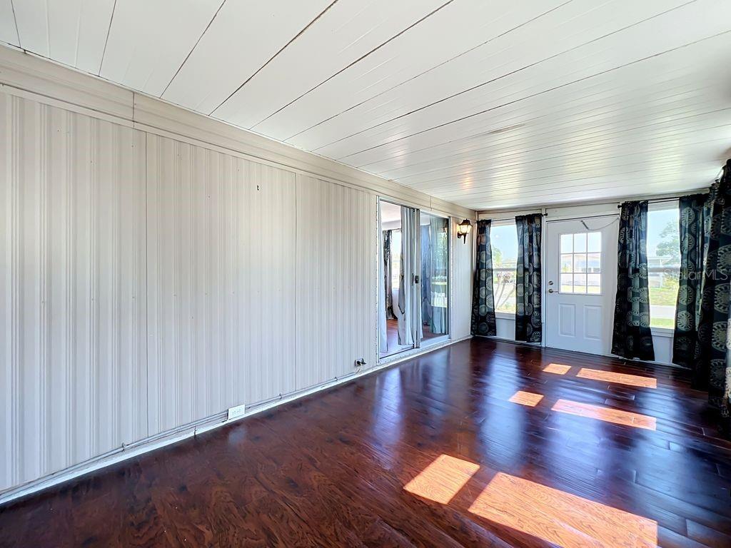 TAVARES LAKE FRANCES ESTATES UNIT 02 - Residential