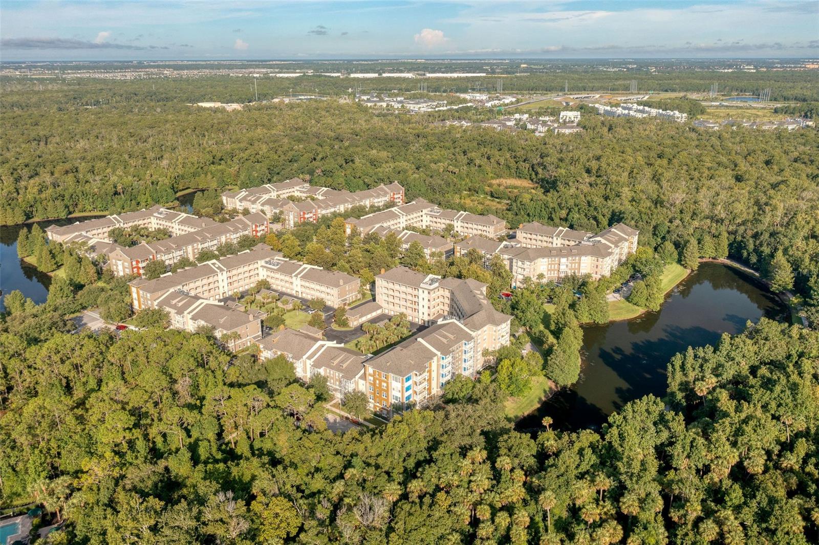 ARTISAN CLUB CONDO PH 4 - Residential