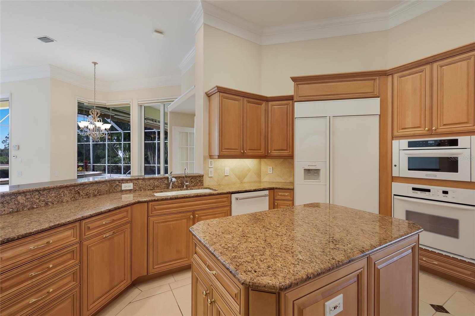 UNIVERSITY PARK COUNTRY CLUB - Residential