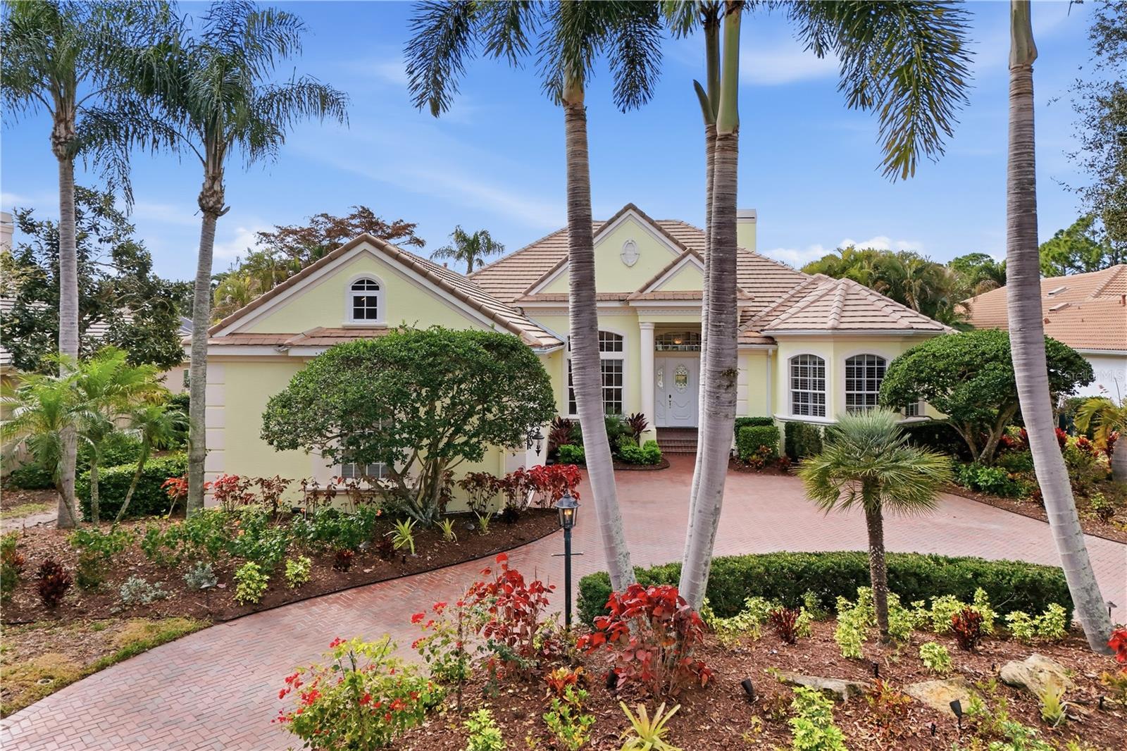UNIVERSITY PARK COUNTRY CLUB - Residential