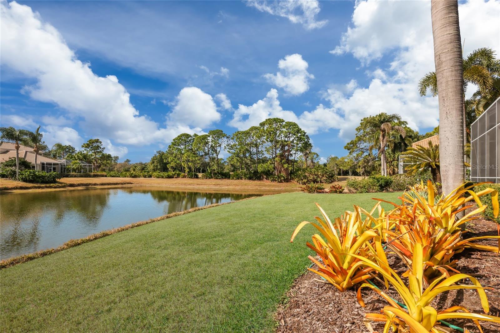 UNIVERSITY PARK COUNTRY CLUB - Residential