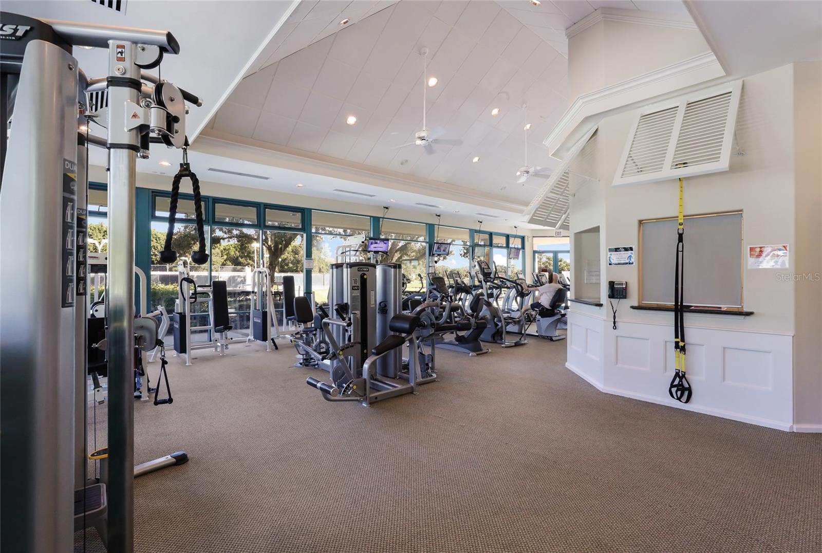 UNIVERSITY PARK COUNTRY CLUB - Residential