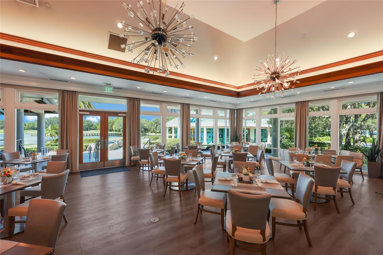 UNIVERSITY PARK COUNTRY CLUB - Residential