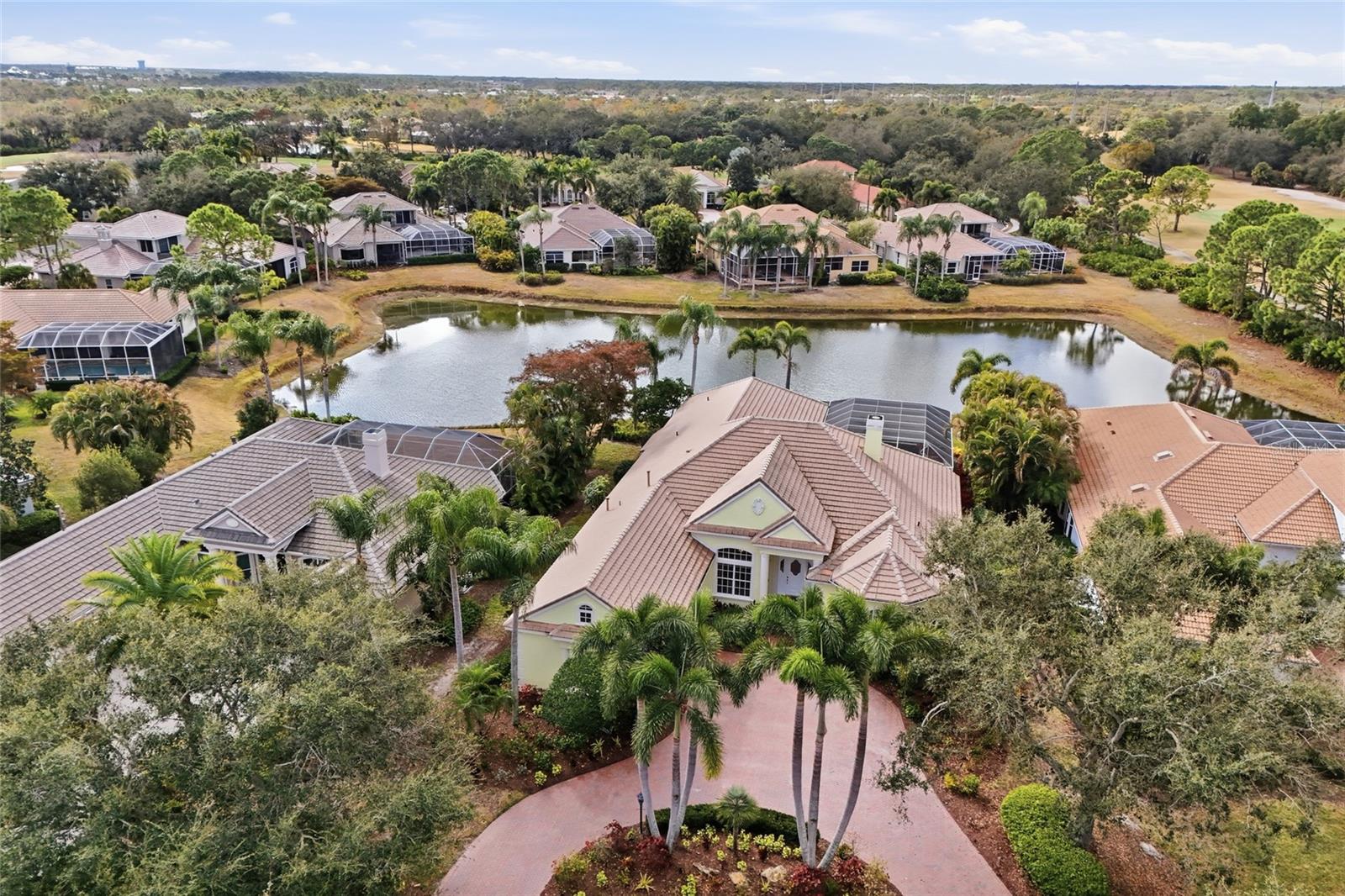 UNIVERSITY PARK COUNTRY CLUB - Residential