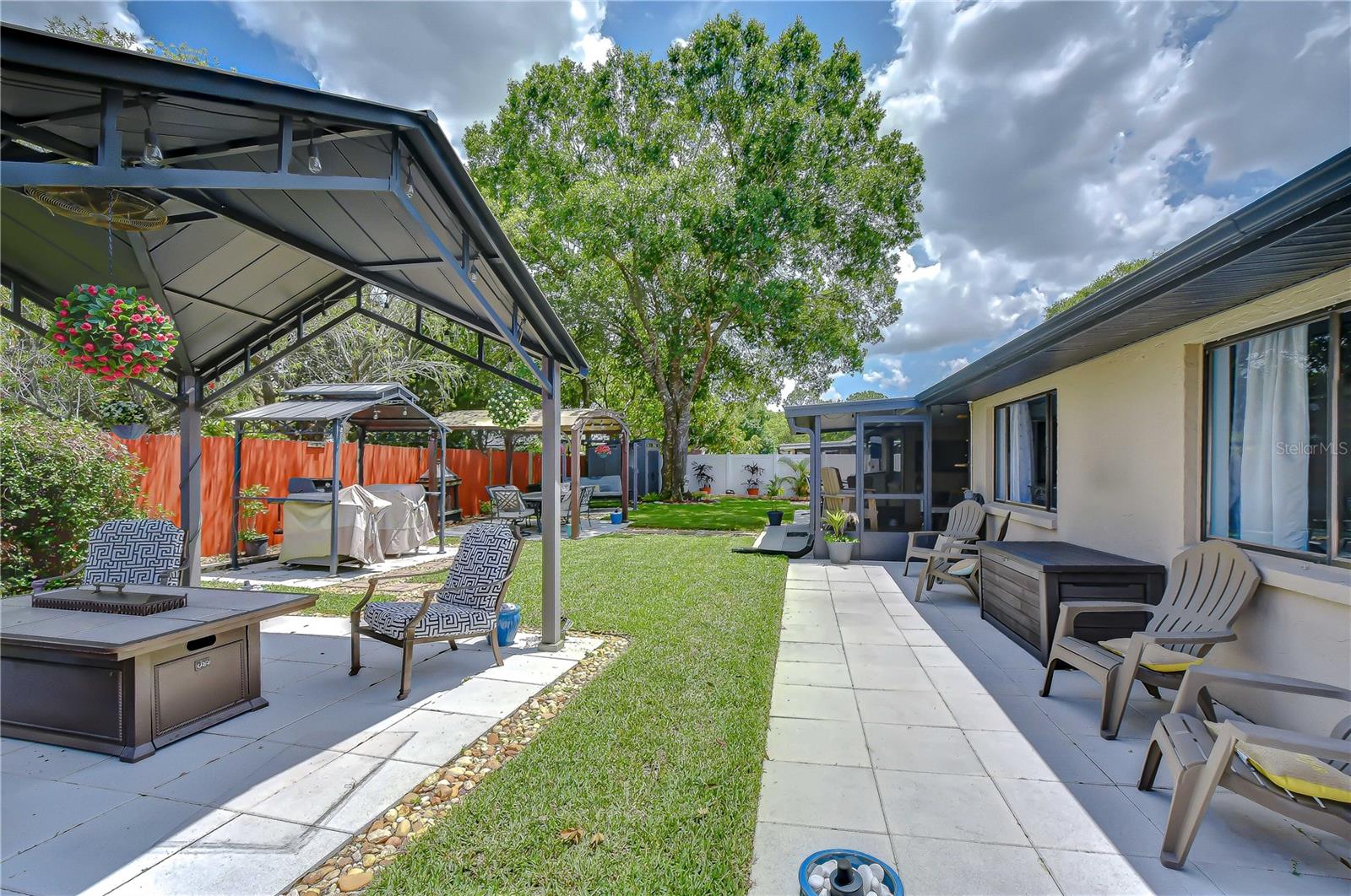 COUNTRY PLACE WEST UNIT I - Residential