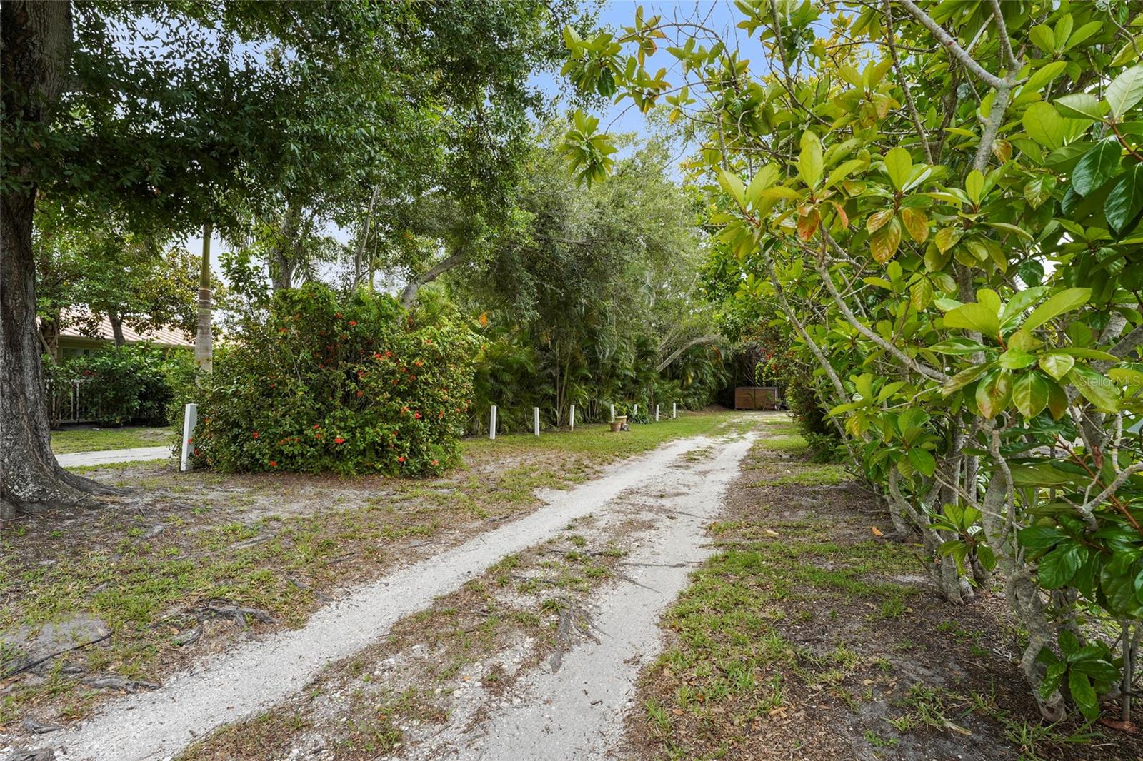 WHITFIELD ESTATES UNIT 1 - Land