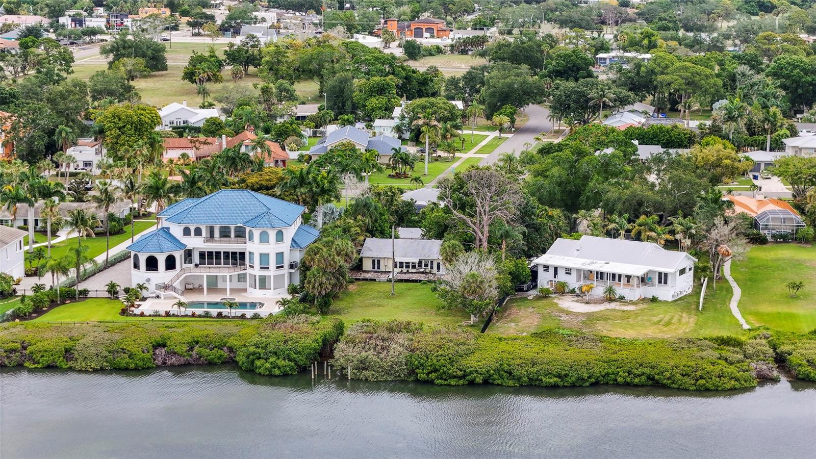 WHITFIELD ESTATES UNIT 1 - Land
