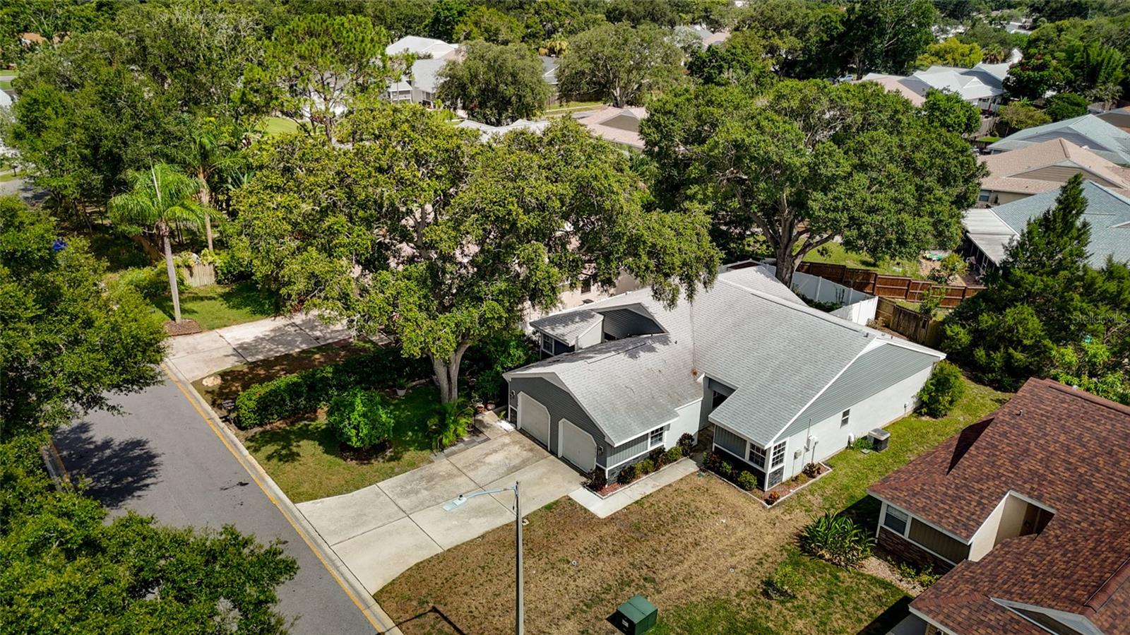 CLOVERPLACE CONDO - Residential