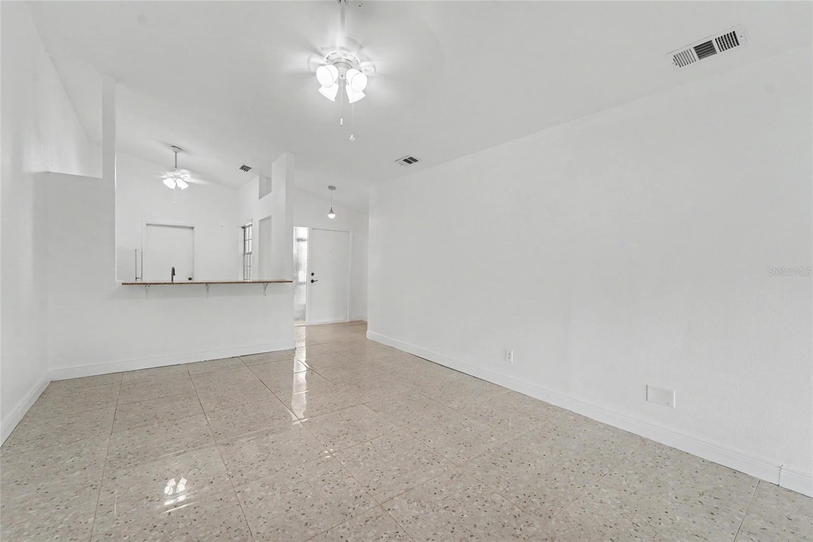 CLOVERPLACE CONDO - Residential
