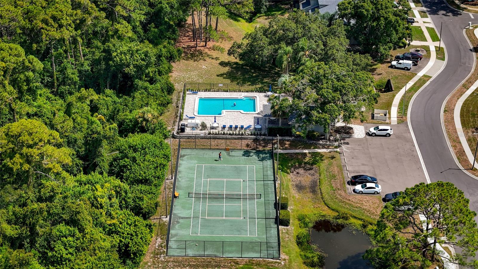CLOVERPLACE CONDO - Residential