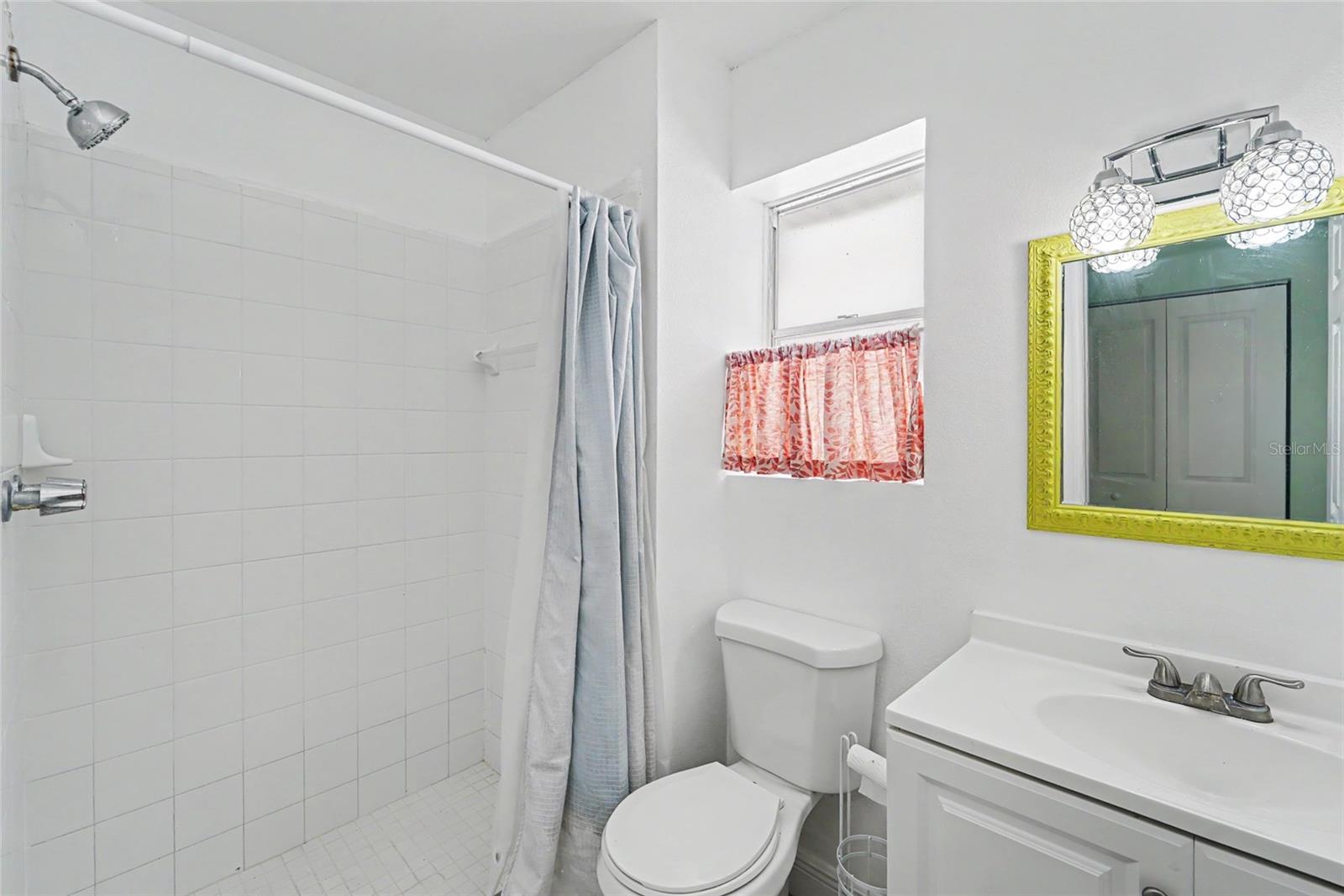 CLOVERPLACE CONDO - Residential