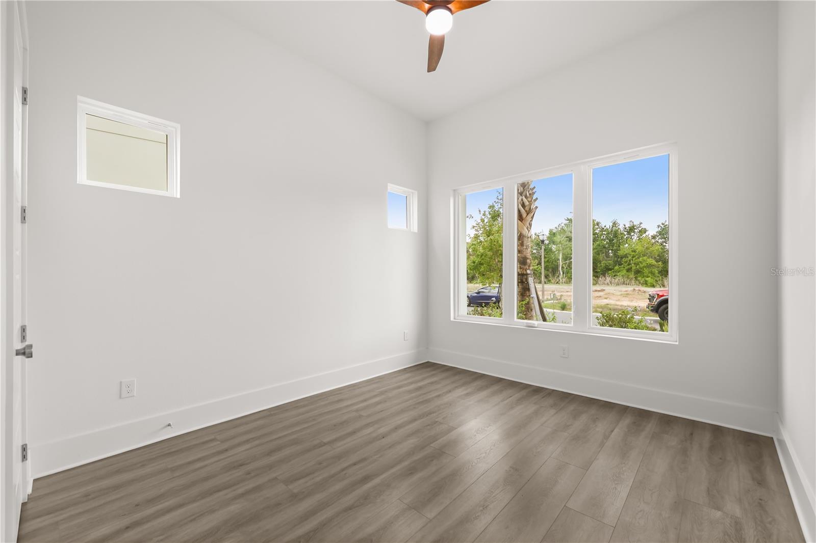 REUNION - Residential