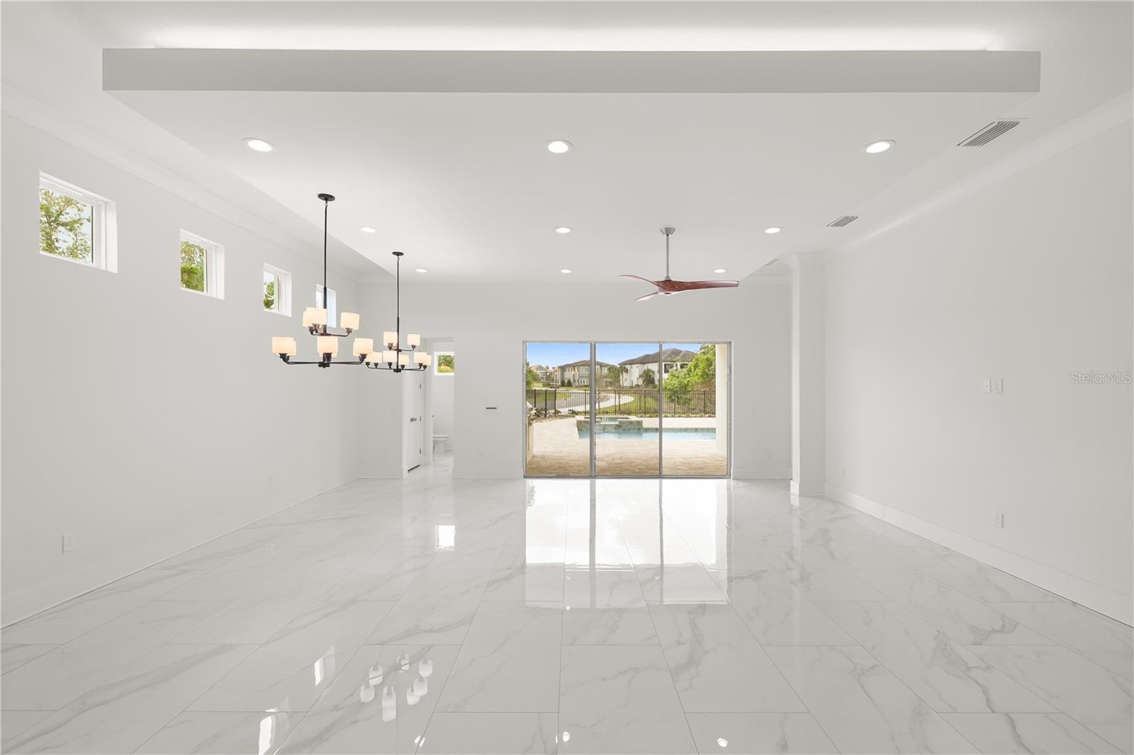 REUNION - Residential