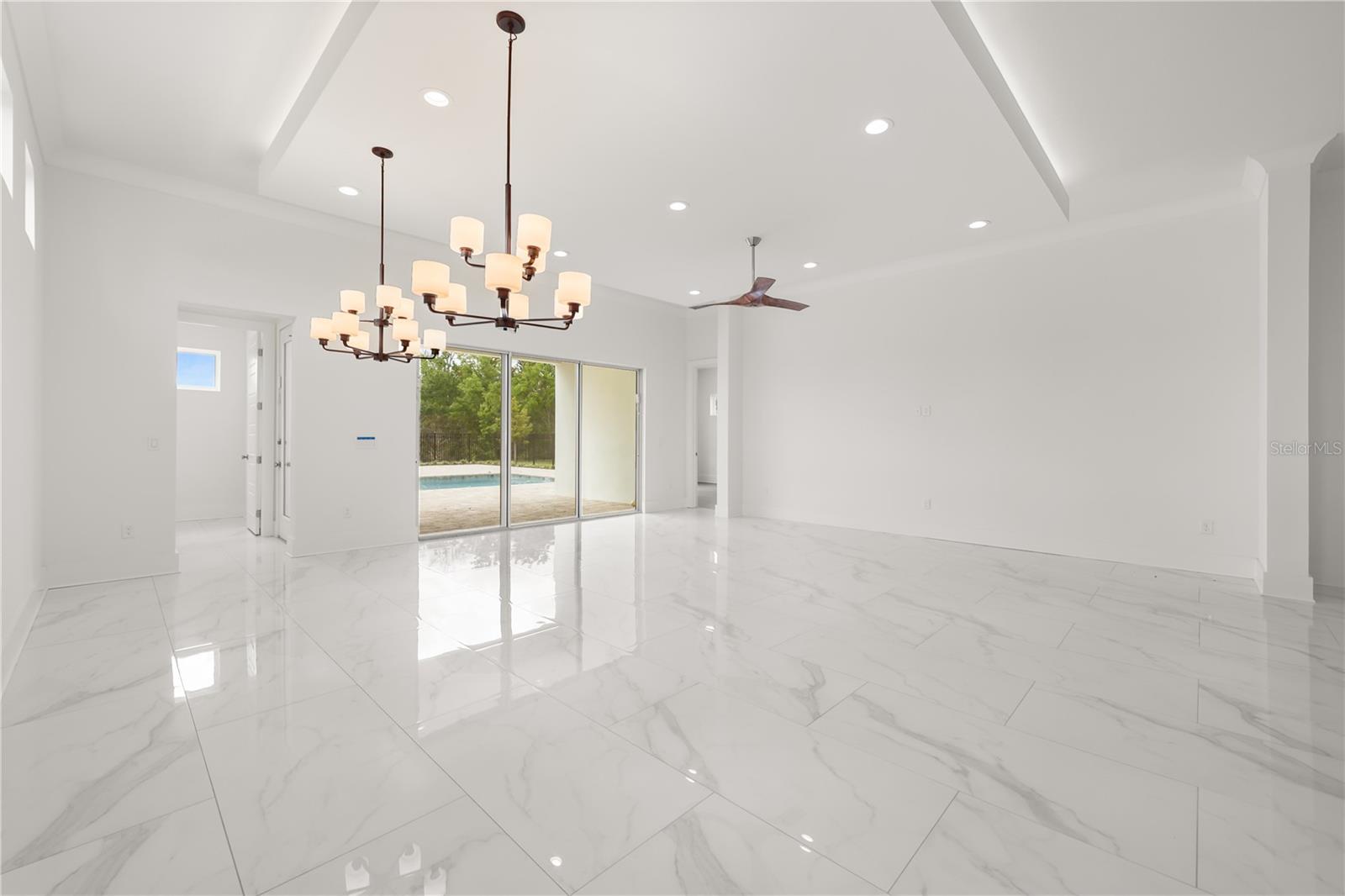 REUNION - Residential