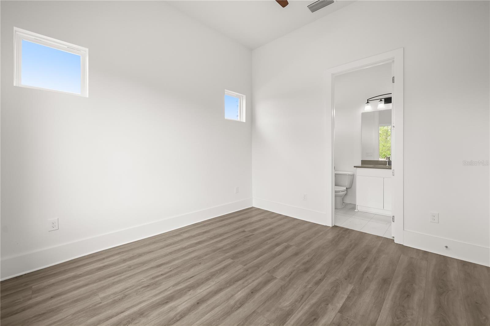 REUNION - Residential