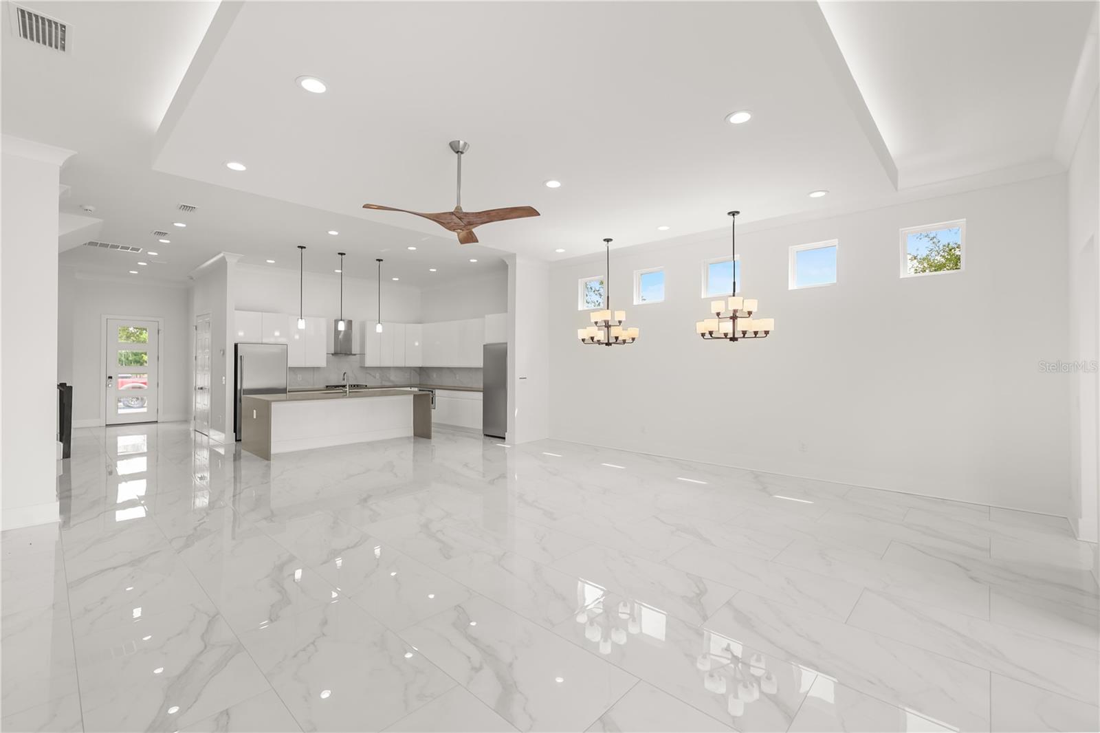REUNION - Residential