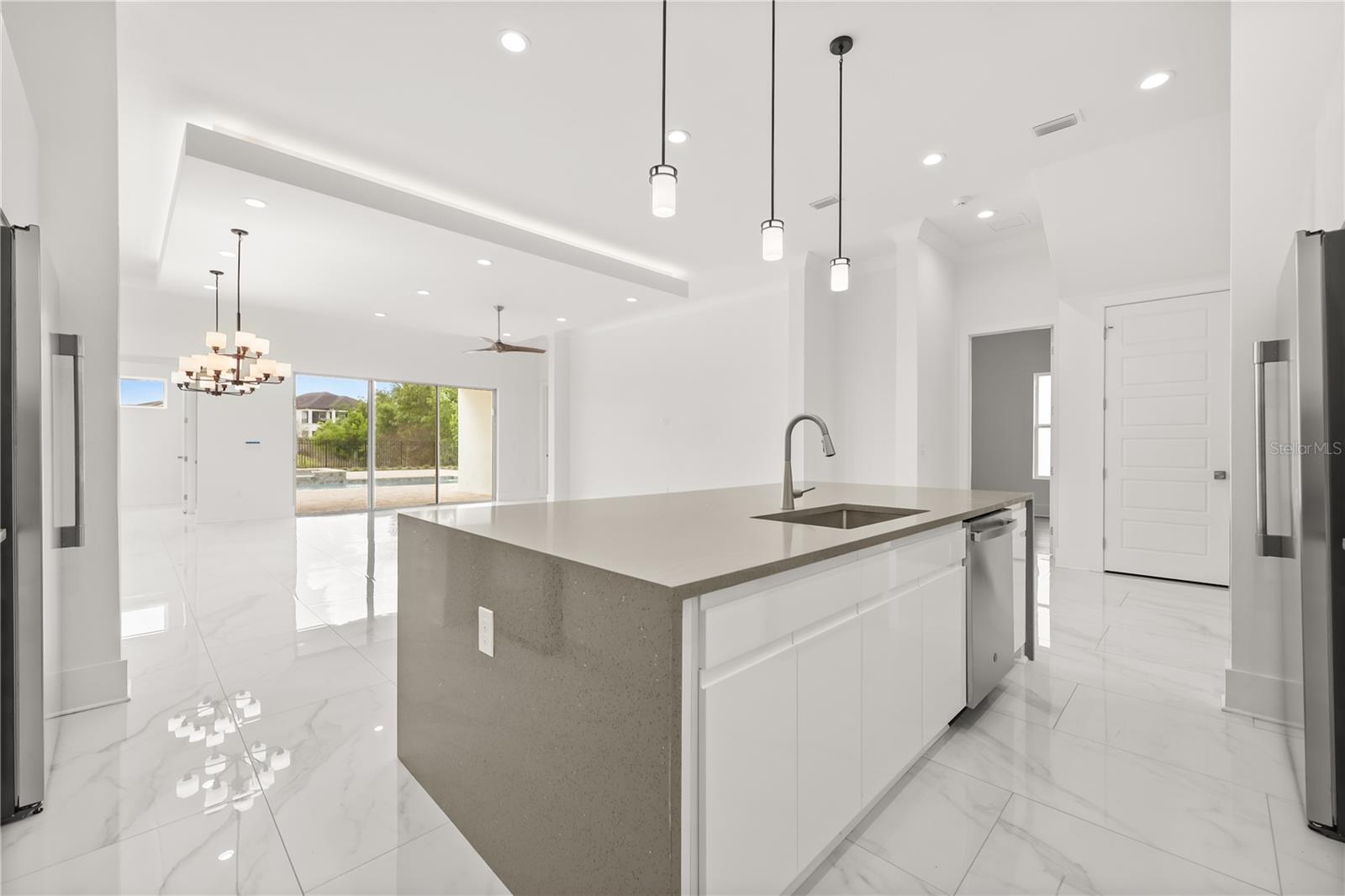 REUNION - Residential
